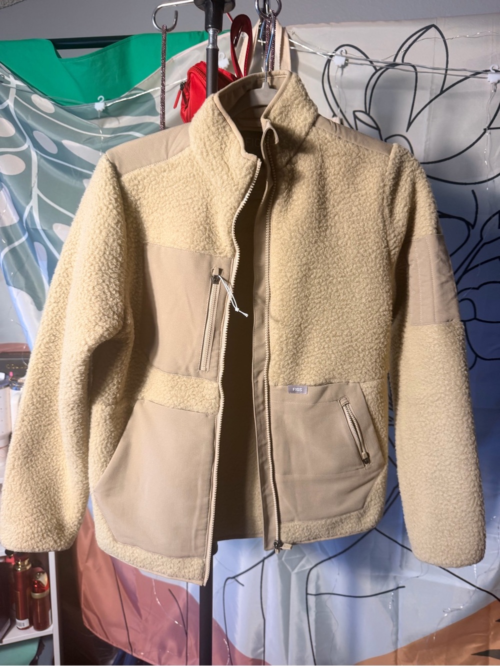 Women’s Cream Sherpa Fleece FIGS Jacket